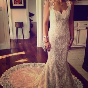 Never been worn wedding dress